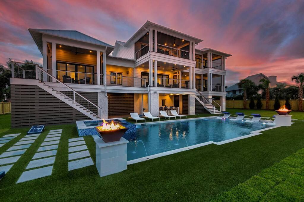 New Waterfront Home With Deep Water Dock Isle of Palms Bagian luar foto