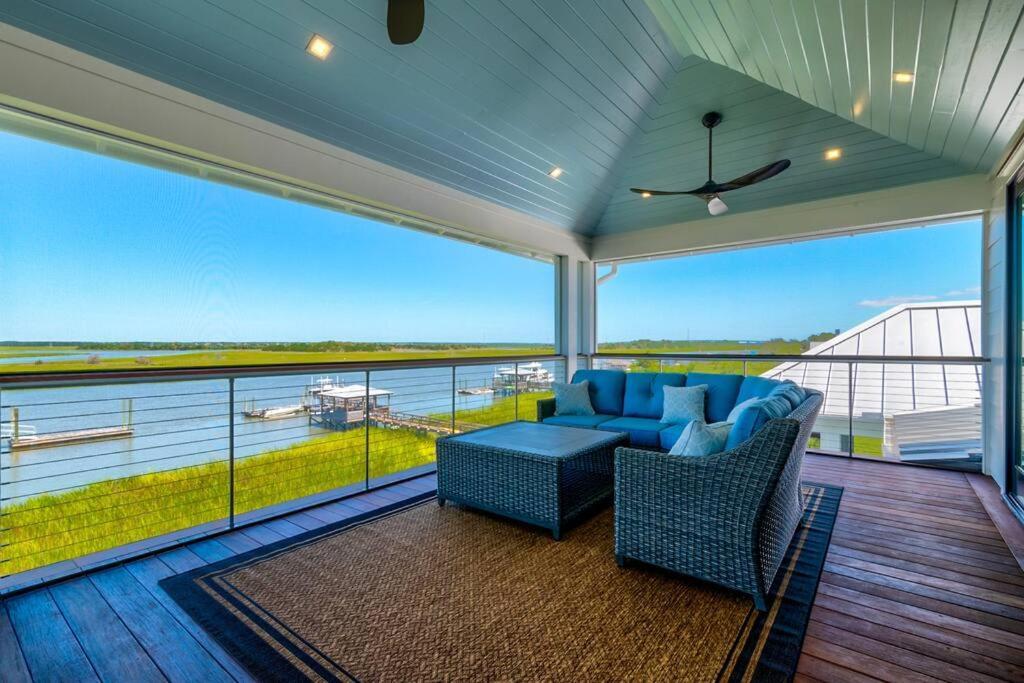 New Waterfront Home With Deep Water Dock Isle of Palms Bagian luar foto