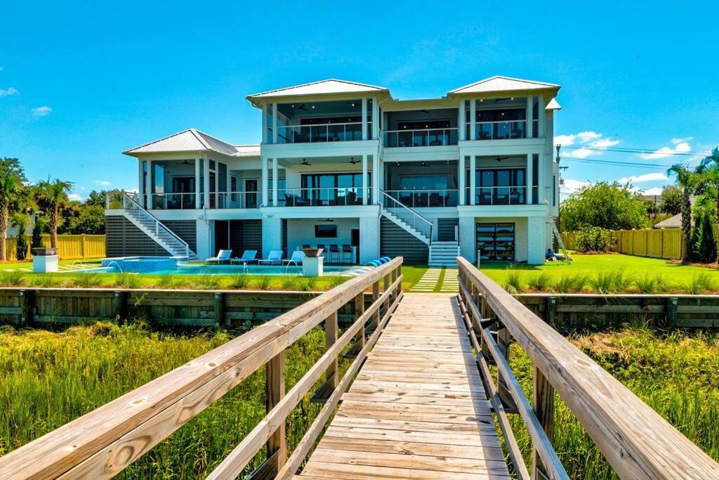 New Waterfront Home With Deep Water Dock Isle of Palms Bagian luar foto