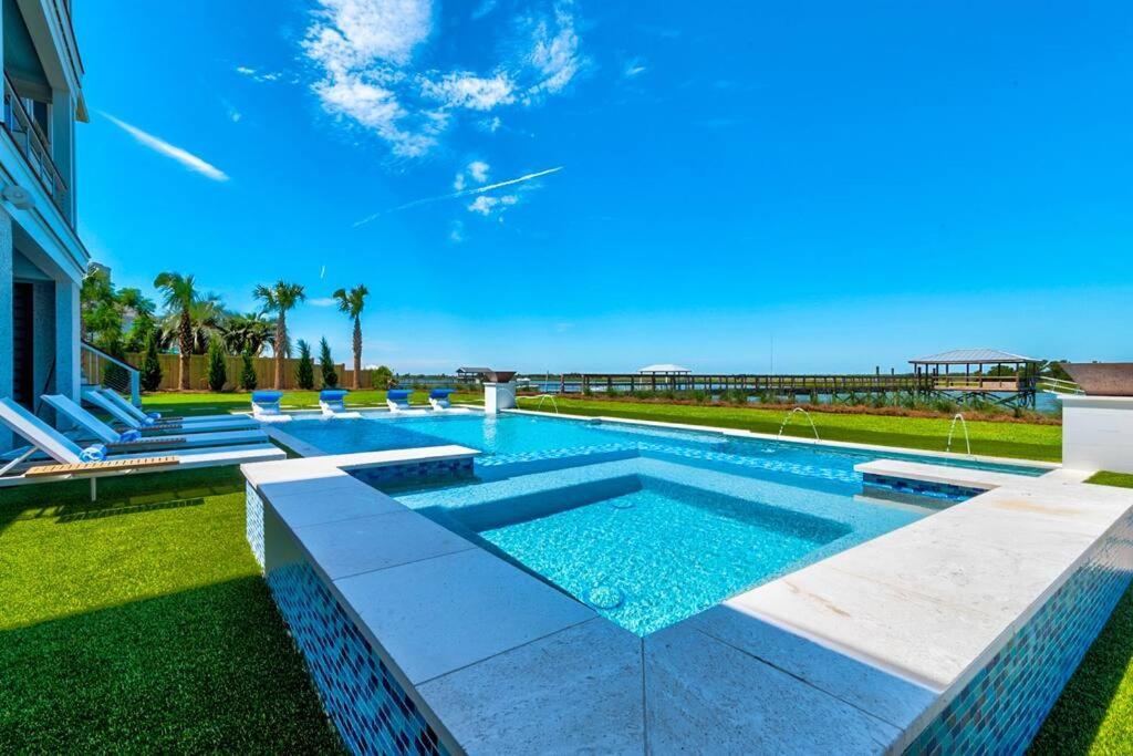 New Waterfront Home With Deep Water Dock Isle of Palms Bagian luar foto