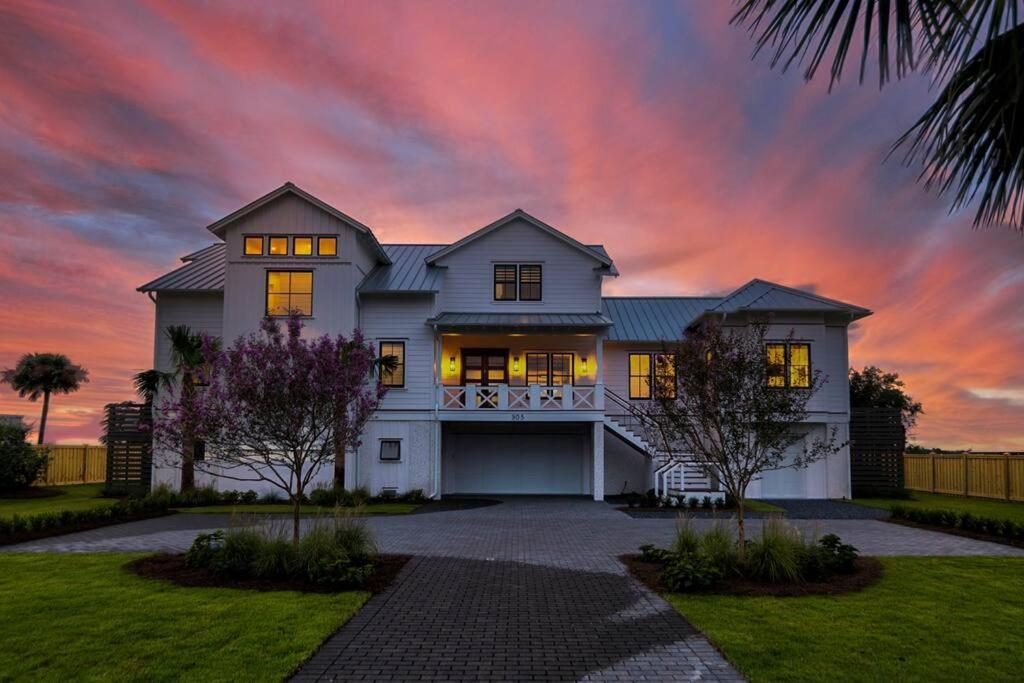 New Waterfront Home With Deep Water Dock Isle of Palms Bagian luar foto